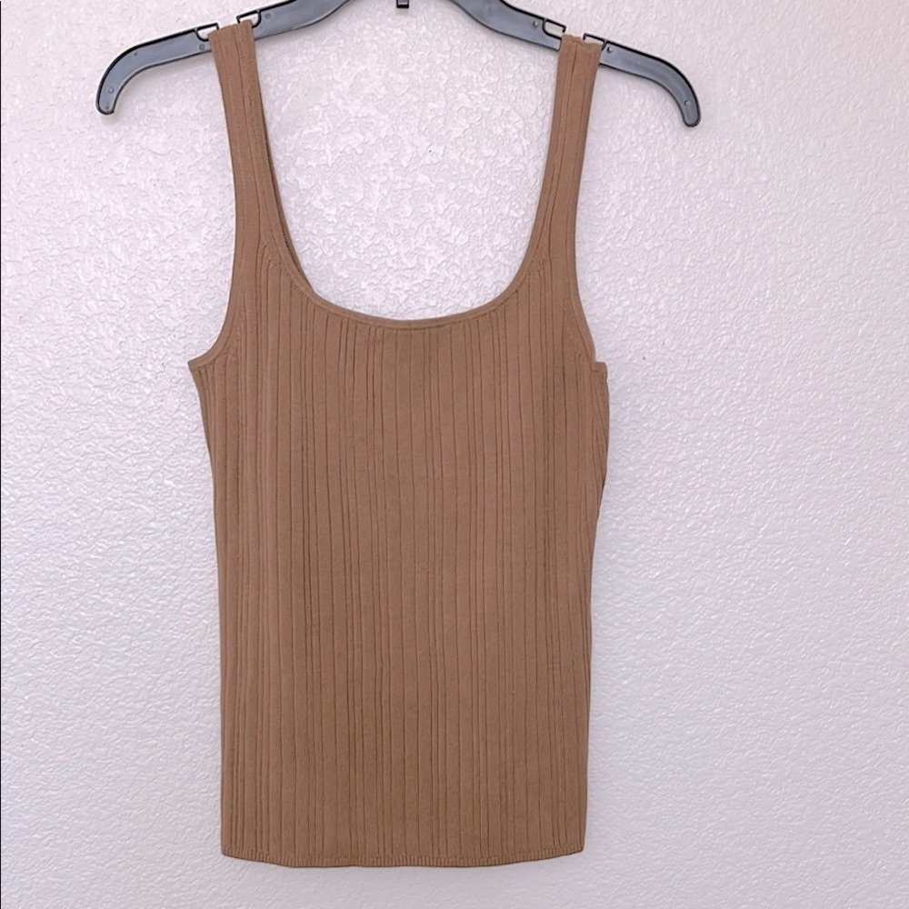 BANANA REPUBLIC Ribbed Knit Tank Top. Size S. Light Brown